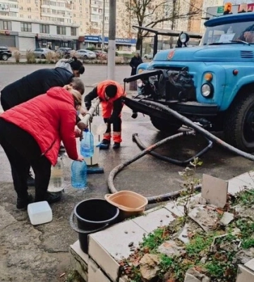 Наймасовіша атака на Одесу: пошкоджено історичний центр, місто без тепла, води та світла