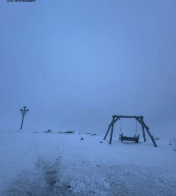Гірські рятувальники попереджають туристів про складні погодні умови на вершині Піп Іван Чорногірський