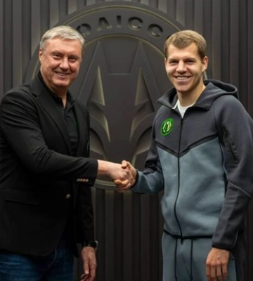 Основний захисник підписав новий контракт з Поліссям
