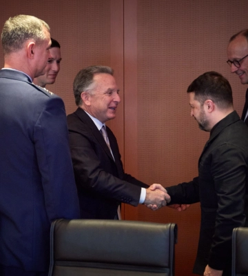 Зеленський почав зустріч із представниками США і Мерцем у Берліні