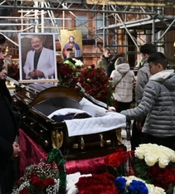 У Львові прощаються із народним артистом Степаном Гігою