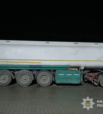 Розбавив добрива водою та намагався продати частину товару - на Тернопільщині викрито водія автоцистерни