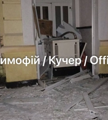 Россия повредила вокзал в Днепропетровской области