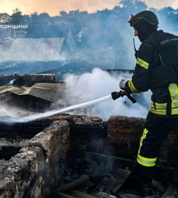 Через обстріли Херсонщини за добу поранені 14 людей