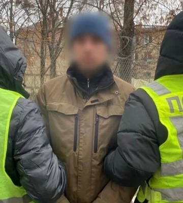 Погрожував охоронцю супермаркету, щоб не платити за товар. Поліція Києва затримала підозрюваного