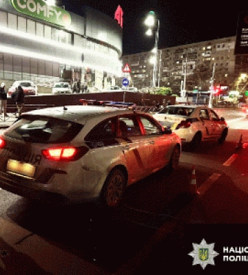 За фактом дорожньо-транспортної пригоди за участі поліцейського авто у середмісті Миколаєва призначено службове розслідування