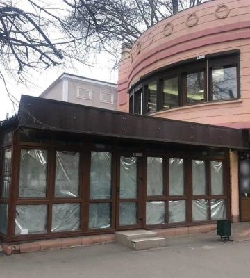 В Одесі підприємець «розширився» на комунальну землю, - ФОТО