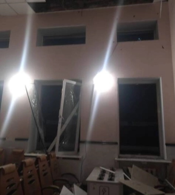 В «Укрзалізниці» показали наслідки російського удару по вокзалу у П’ятихатках