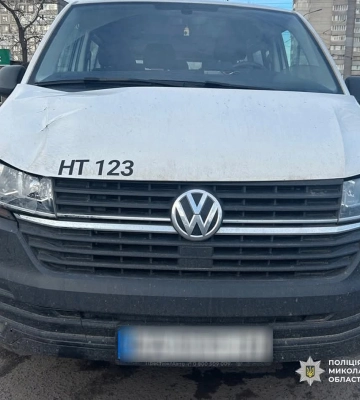 Поліцейські встановлюють обставини ДТП на вулиці Космонавтів у Миколаєві, внаслідок якої загинула жінка-пішохід
