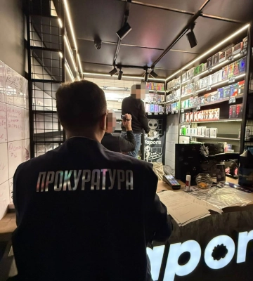 Виготовляли рідини для електронних сигарет із потужністю до 2 тис. наборів на добу: на Вінниччині викрито підпільний цех