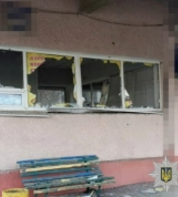 Російські обстріли на Херсонщині: одна людина загинула, ще одна поранена, пошкоджено понад 30 об’єктів