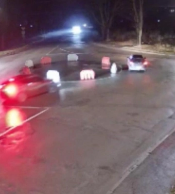 У Рівному встановили водія Tesla, який скоїв ДТП і втік з місця аварії