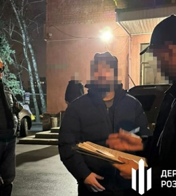 Помогал переправлять уклонистов за границу: задержан экс-правоохранитель