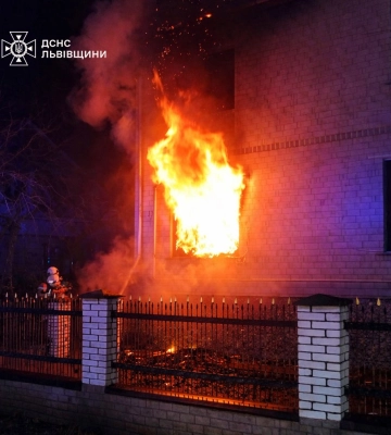 На Львівщині чоловік загинув під час пожежі в дачному будинку