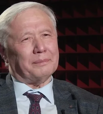 «Сам принял решение». Экс-премьер-министр Юрий Ехануров со слезами на глазах рассказал о сыне на фронте
