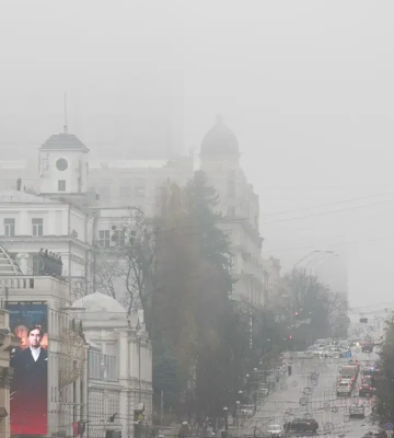 У Рівному та області оголосили жовтий рівень небезпеки через туман