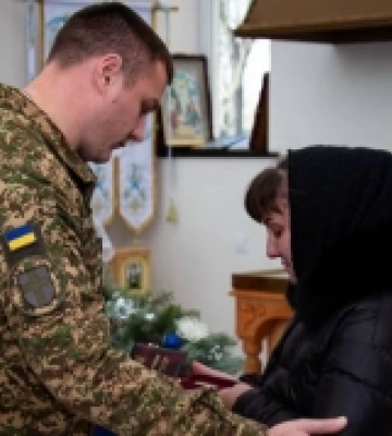 Родинам полеглих гвардійців із Волині вручили державні нагороди