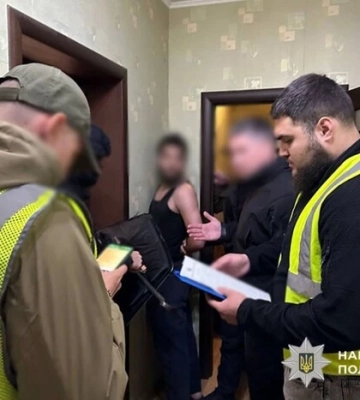 Фіктивні шлюби для легалізації іноземців. У Києві перед судом постануть вісім учасників схеми