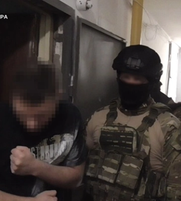 На Дніпропетровщині батьки 7 років вчиняли дії сексуального характеру стосовно власної доньки