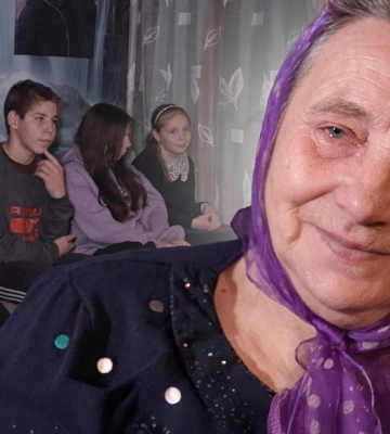 Пенсіонерка з Волині взяла під опіку шістьох дітей зниклого безвісти зятя
