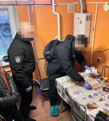 На Донетчине дилер пытался продавать наркотики военным