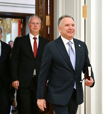 США та росія проведуть переговори щодо війни в Україні у Маямі цими вихідними