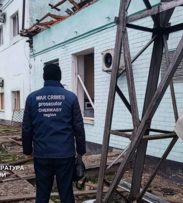 Поцілив по критичній інфраструктурі: у прокуратурі фіксують наслідки удару по Черкасах