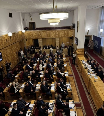 Стартувало пленарне засідання сесії Закарпатської обласної ради