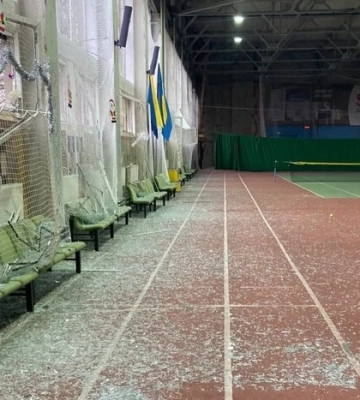 У Черкасах внаслідок обстрілу було пошкоджено легкоатлетичний об'єкт