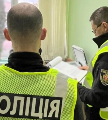 На Житомирщині начальницю служби у справах дітей підозрюють у службовій недбалості, що призвела до загибелі матері та дитини