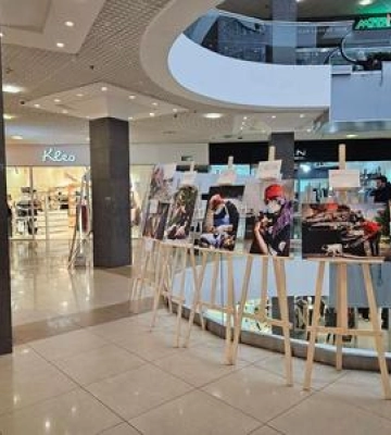 У Полтаві відкрили фотовиставку "Чотири лапи  тисячі історій"