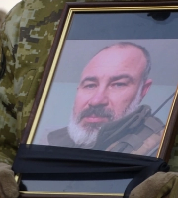 Упізнали лише за ДНК: на Волині попрощалися із воїном Віктором Кіцом 