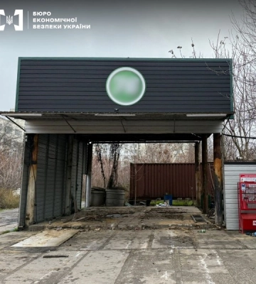 В Одесі демонтували нелегальні автозаправні станції