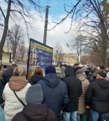 У громаді на Кіровоградщині відкрили Алею Надії на честь безвісти зниклих захисників. ФОТО