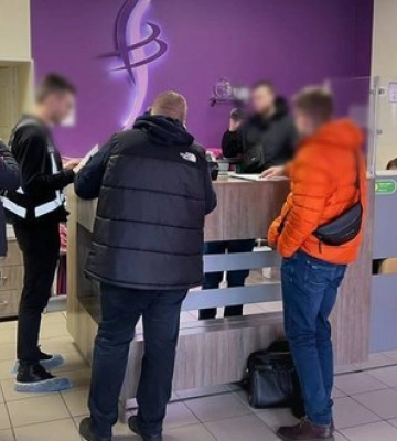 Харків’янку — учасницю схеми торгівлі дітьми — екстрадували з Німеччини