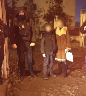 Хепі-енд в Ужгороді: Патрульні  розшукали зниклого 11-річного хлопчика