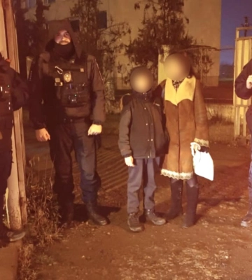 Хепі-енд в Ужгороді: Патрульні  розшукали зниклого 11-річного хлопчика