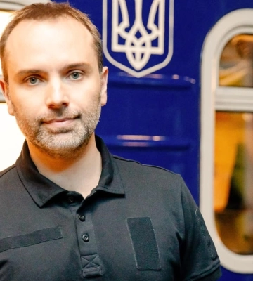 В результате обстрела в Одессе ранена работница "Укрзализныци" и поврежден пост на станции