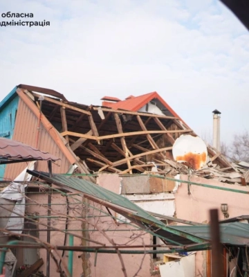 Росіяни вдарили по Запоріжжю: зруйновано будинки, постраждали люди
