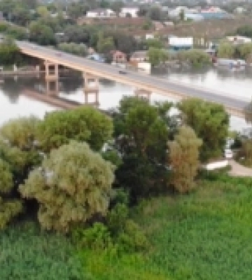 Чому Росія обстрілює міст у Маяках і чому транспортне сполучення — критично важливе для півдня Одещини
