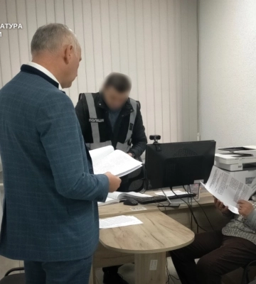 Асфальт не там: інженера з технагляду підозрюють у збитках громаді Перечина на пів мільйона гривень