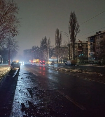 В Киеве и области обновили графики отключения света на сегодня