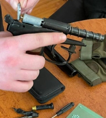 В Трускавце полиция обнаружила у школьника пневматический пистолет