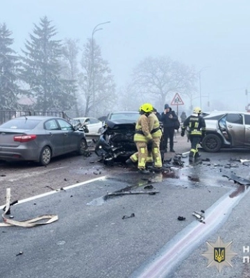 Возле Ровно авария заблокировала трассу на Киев