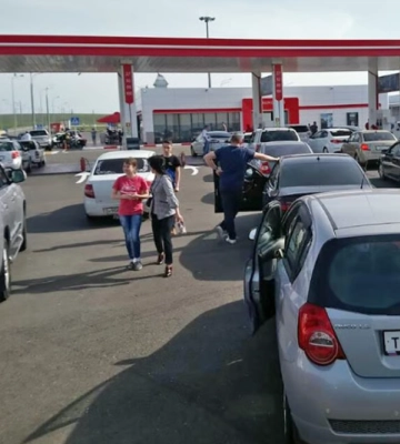 На АЗС в Крыму исчез бензин: оккупанты нашли виновного