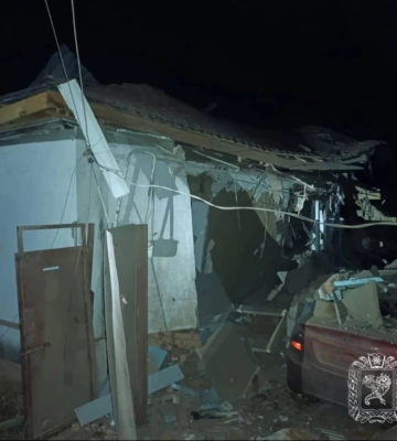 Обстріли Харківщини: рятувальники витягли з-під завалів тіла двох людей