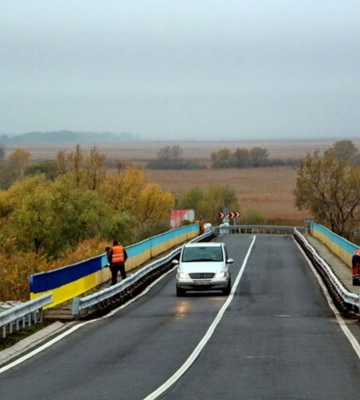 Увага! Звернення Служби відновлення стосовно руху на автодорозі Одеса-Рені в районі села Маяки