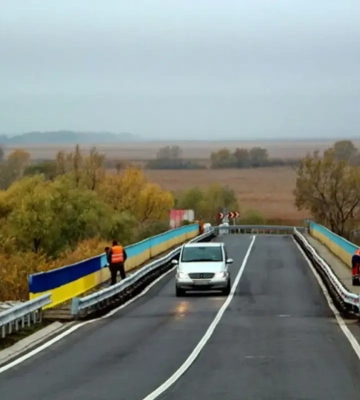 Увага! Звернення Служби відновлення стосовно руху на автодорозі Одеса-Рені в районі села Маяки