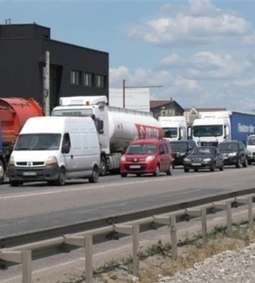 Рух на трасі Одеса – Рені у Маяках відновлено після атак БПЛА