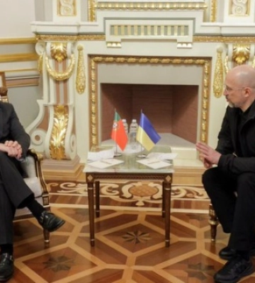 Шмигаль обговорив безпекову співпрацю з Міністром оборони Португалії